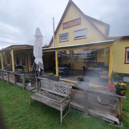 Bed & Breakfast Waldcafe *